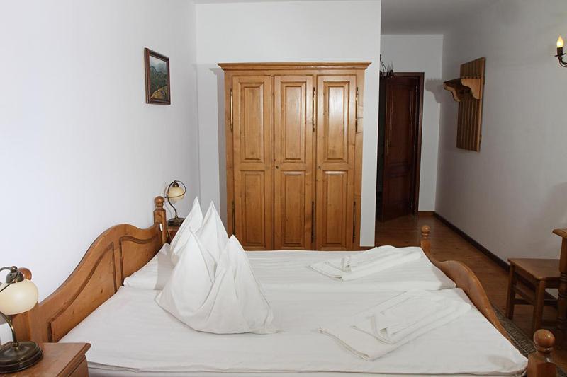 Pensiunea Vraja Muntelui Arieseni Ruang foto